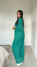 Load image into Gallery viewer, Lazy Two Piece Set - Green
