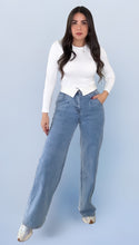 Load image into Gallery viewer, Sascha Improved Jeans
