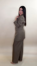 Load image into Gallery viewer, Fashionista Two Piece Set
