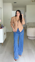Load image into Gallery viewer, Liana Suede Jacket
