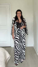 Load image into Gallery viewer, Zebra Print Chic Set
