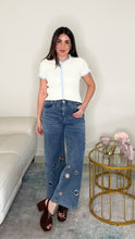 Load image into Gallery viewer, Aros Cropped Jeans
