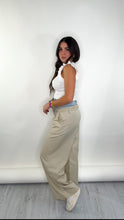 Load image into Gallery viewer, Carlota Double Waisted Pant
