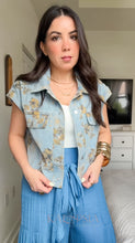 Load image into Gallery viewer, Floral Short Sleeve Jacket
