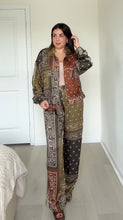 Load image into Gallery viewer, Bandana Print Set - Olive
