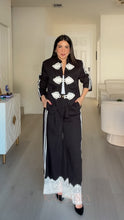 Load image into Gallery viewer, Versalles Two Piece Set
