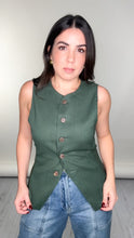 Load image into Gallery viewer, Eloise Vest Green
