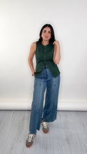 Load image into Gallery viewer, Eloise Vest Green
