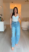 Load image into Gallery viewer, Napo Barrel Jeans
