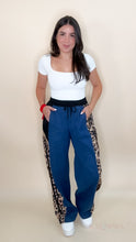 Load image into Gallery viewer, Animal Print Jogger Pants - Black
