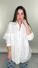 Load image into Gallery viewer, The White Oversized Blouse
