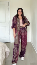 Load image into Gallery viewer, Bandana Print Set - Wine
