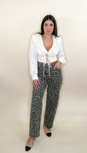 Load image into Gallery viewer, Leopard Barrel Jeans
