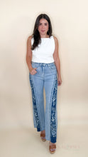 Load image into Gallery viewer, Eterna Embroidered Jeans
