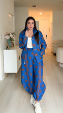 Load image into Gallery viewer, Fashionista Two Piece Set
