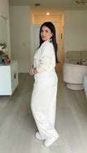 Load image into Gallery viewer, Julia Comfy Set (2 colors)

