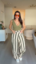 Load image into Gallery viewer, Luni Double Layer Crop Top
