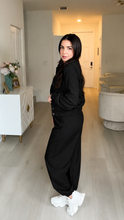 Load image into Gallery viewer, Eros Comfy Set - Black
