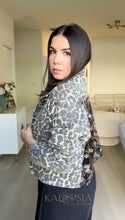 Load image into Gallery viewer, Art Animal Print Jacket
