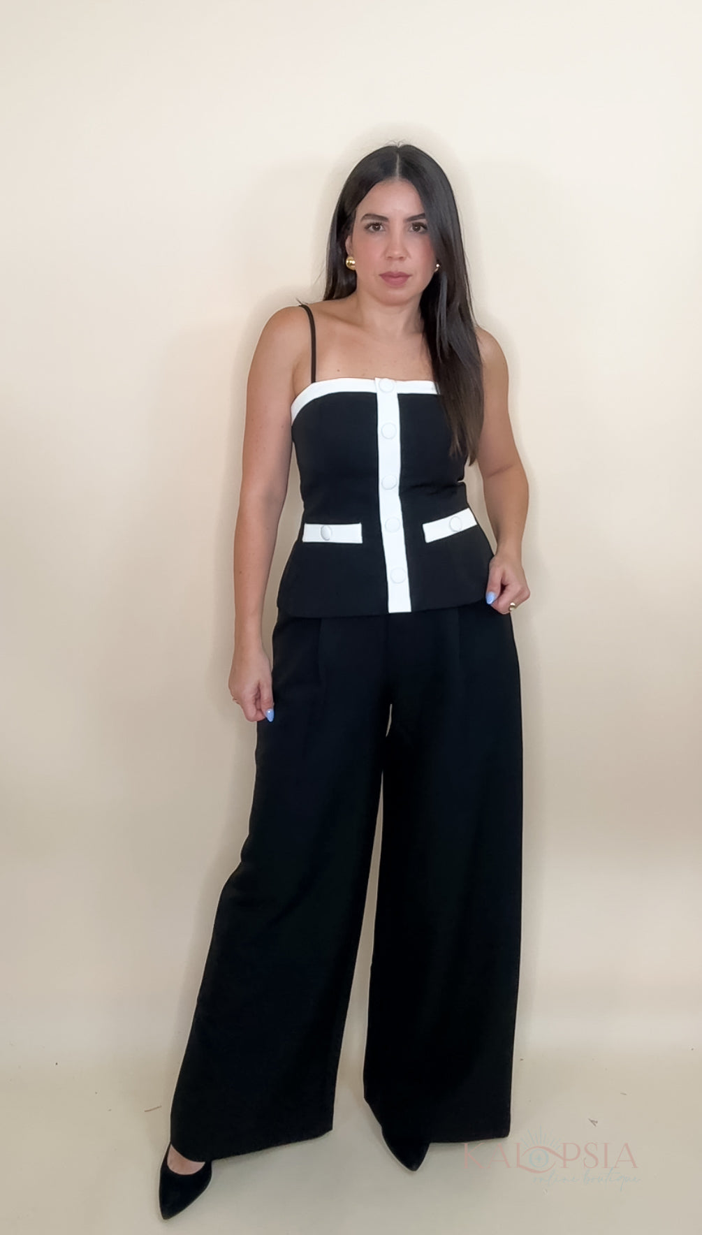 B&W Two Piece Set