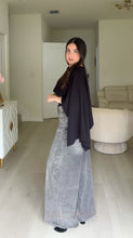 Load image into Gallery viewer, Shiny Denim Pants - Black

