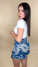 Load image into Gallery viewer, Giri Denim Shorts
