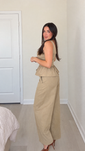 Load image into Gallery viewer, Leslie Two Piece Set - Beige

