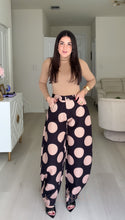 Load image into Gallery viewer, Abbie Barrel Pants - Black
