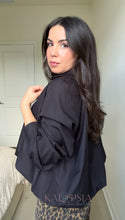 Load image into Gallery viewer, Very Chic Blouse - Black
