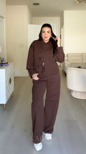 Load image into Gallery viewer, Liscarli Two Piece Set

