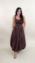 Load image into Gallery viewer, Bubble Maxi Dress
