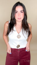 Load image into Gallery viewer, Beautiful Burgundy Jeans
