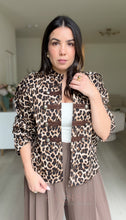 Load image into Gallery viewer, Animal Print Napoleón Soft Jacket
