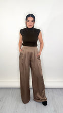 Load image into Gallery viewer, High Neck Top Sweater
