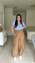 Load image into Gallery viewer, The Most Stylish Pants (2 colors)
