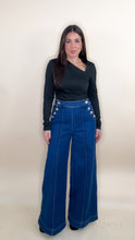 Load image into Gallery viewer, Gorgeous Maxi Jeans
