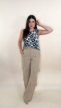 Load image into Gallery viewer, Capuccino Cargo Pants
