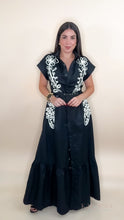Load image into Gallery viewer, Embroidered Black Flower Dress
