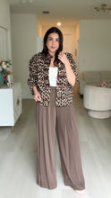 Load image into Gallery viewer, Animal Print Napoleón Soft Jacket
