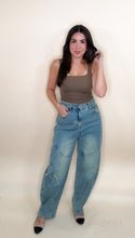 Load image into Gallery viewer, Pia Barrel Denim Pants
