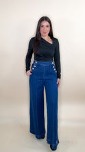 Load image into Gallery viewer, Gorgeous Maxi Jeans
