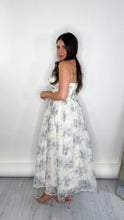 Load image into Gallery viewer, Romantic Midi Dress
