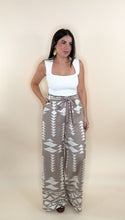 Load image into Gallery viewer, Sunless Pants - Cocoa
