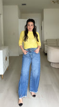 Load image into Gallery viewer, Berlin Barrel Jeans
