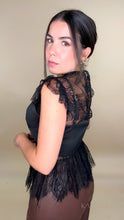Load image into Gallery viewer, Laura Contrast Top

