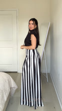 Load image into Gallery viewer, Kiara Two Piece Set
