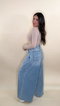 Load image into Gallery viewer, Not your Basic Jeans
