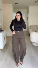 Load image into Gallery viewer, Jessie Barrel Pants
