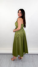 Load image into Gallery viewer, Jenna Flower Dress Green
