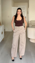 Load image into Gallery viewer, Lissa Barrel Casual Pants - Sand
